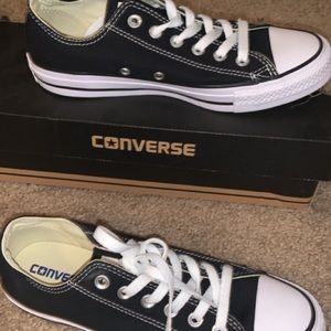 Converse low tops BLACK